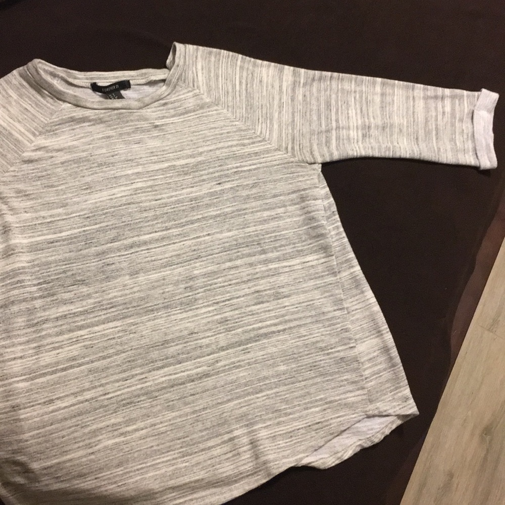 🍒2/$10 SPECIAL Heather light grey top